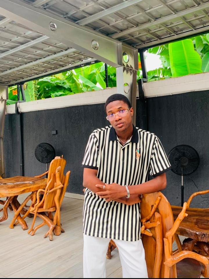 Edwin Chisom Godwin( Somzy)