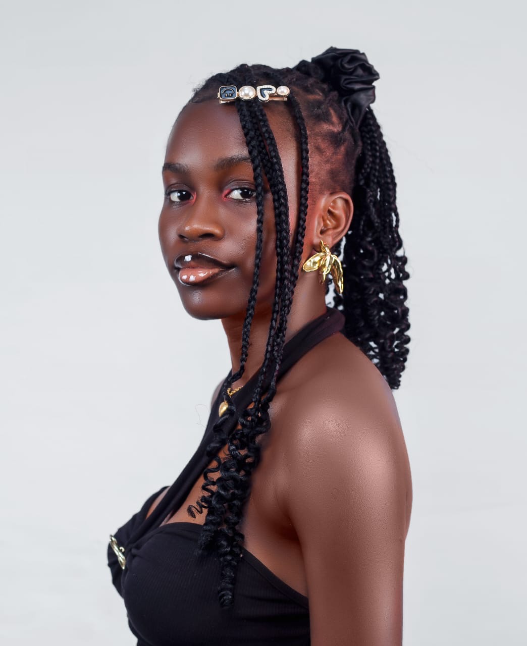 Perculiar MISS ALGERIAL- CONTESTANT NO 3