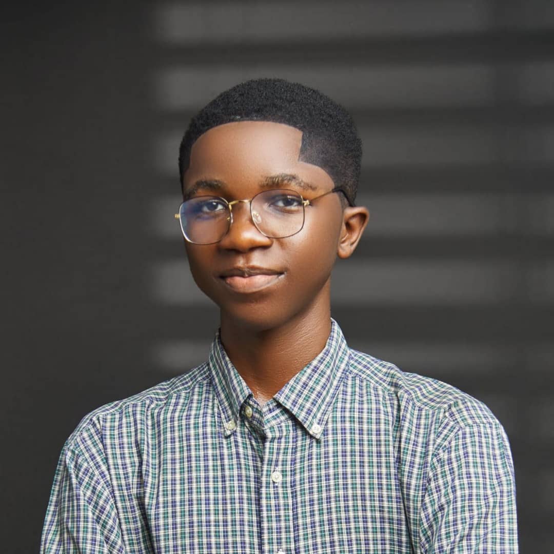 Omenkeoma Victor Onyedika (Omenkacity_Grafix)